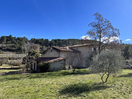 propriété rurale aux portes du village grand terrain atten