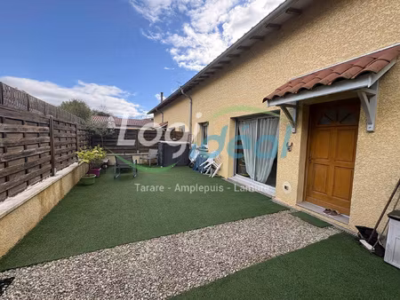 duplex située au coeur du village de létra