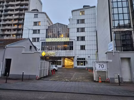 bureaux & activités à louer