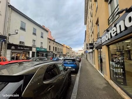 bijouterie/horlogerie 79 m²