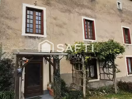 maison 6 pièces 233 m²