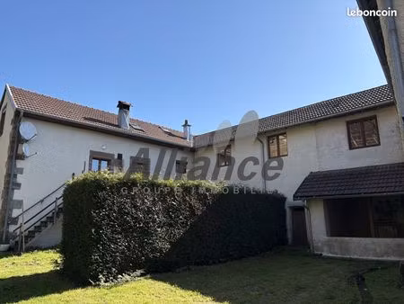 maison 9 pièces 230 m²