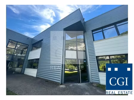 local d'activite a louer