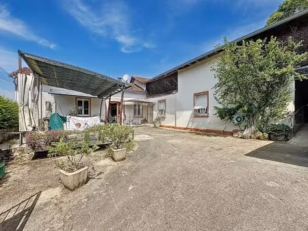 ferme dépendances sur 1 8ha