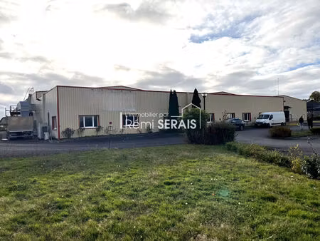 a vendre entrepôt / local industriel 6 600 m2 en mayenne
