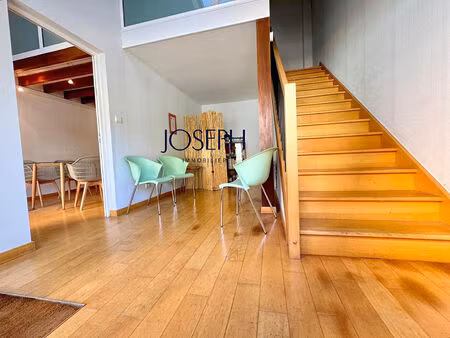 pont des demoiselles - local professionnel/bureaux rénovés en rez-de-chaussée