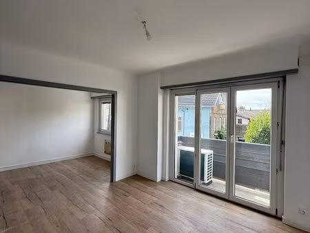 à louer – appartement f3 de 75 m² avec balcon et parking