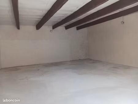 garage pour stockage