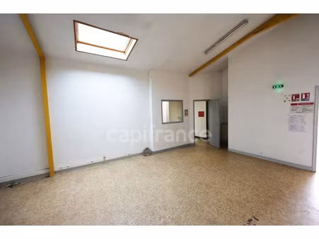 location locaux professionnels 5 pièces 190 m² à angouleme (16000)  1 245 €