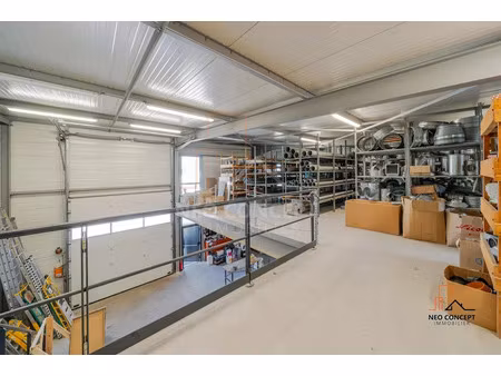 location locaux professionnels 2 pièces 224 m² à roppenheim (67480)  1 800 €