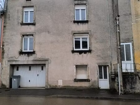 vend maison mitoyenne pour investisseur ou bricoleur confirmé