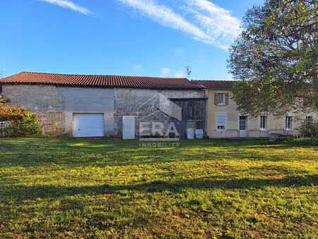 maison de campagne à 10 minutes de montpon ménestérol.