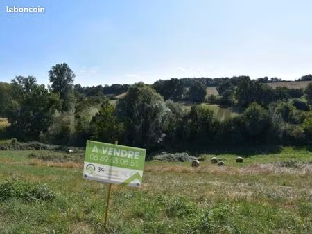 terrain 5 876 m² fauch