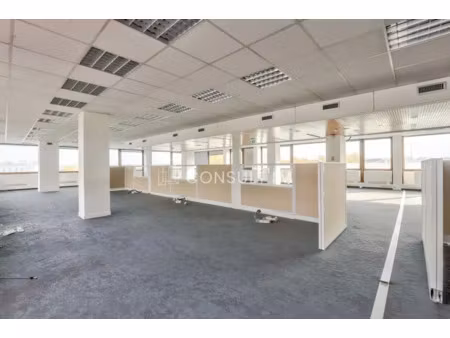 bureaux de 539 m² non divisibles à vendre à saint-cloud