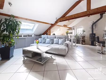 a vendre - bel appartement t3 entièrement rénové.