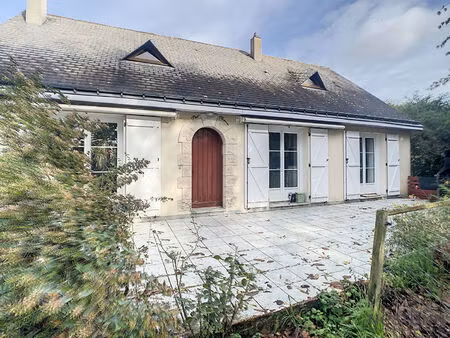 maison de plain-pied au calme à étriché