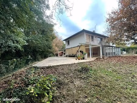 maison à vendre avec grand terrain