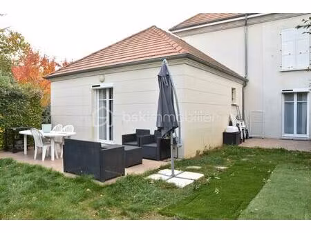 appartement de 49 72 m² à lisses