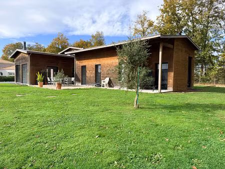 propriété nesmy 5 pièce(s) 154 m2