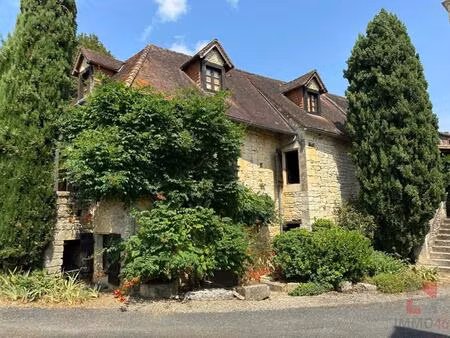 ensemble immobilier : maison  gîte  piscine