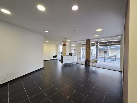 location local commercial  75.00m²  saint