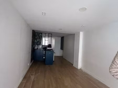 local commercial 35 m² + 35 m² de réserve