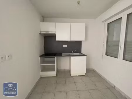 maison à louer 2 pièces 56.78 m² - mamers (72) - 470€