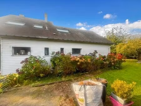 maison individuelle – 6 pièces – 130 m² habitables (env 170 m² au sol)