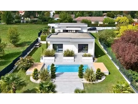 maison de prestige en vente saint-cassien  france