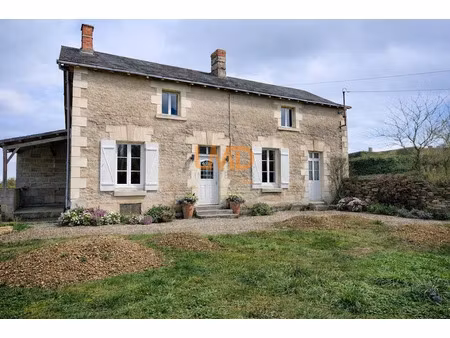 vente maison 4 pièces 140 m² à moncontour (86330)  58 000 €