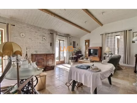 vente maison 4 pièces 96 m² à cressé (17160)  106 000 €