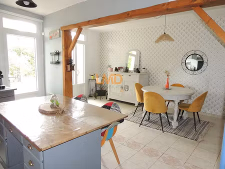 vente maison 6 pièces 170 m² à fontenet (17400)  173 000 €