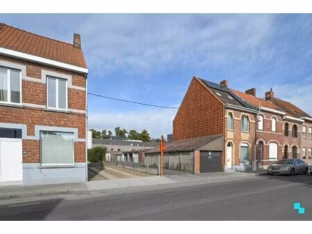 garagecomplex (17 boxen) op gunstige locatie nabij frunpark