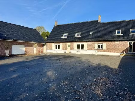 local d'activités de 230 m² à wormhout