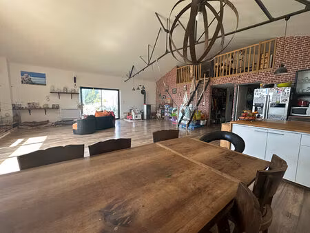 vente maison 7 pièces  200.00m²  marnay