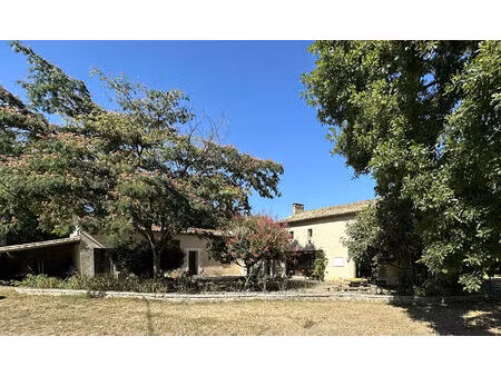 vente maison 13 pièces  405.00m²  saint