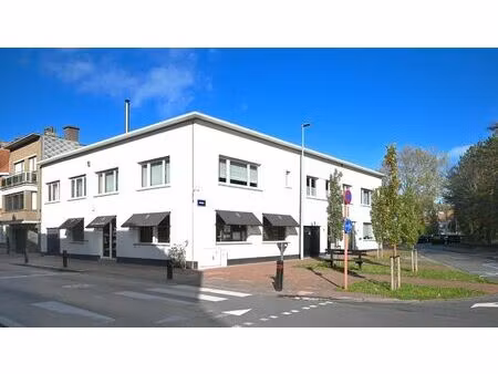 handelsruimte op toplocatie in heist - 185 m2