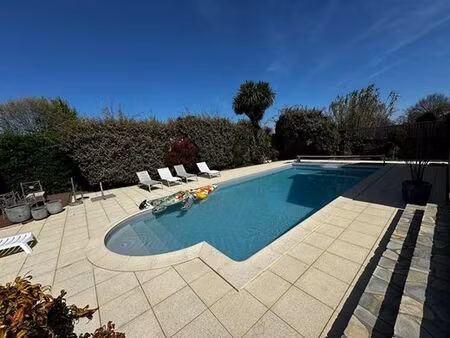 maison de luxe de 220 m2 en vente saint-hilaire-de-chaléons  pays de la loire