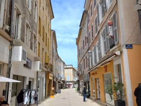 vente immeuble 300m2 montélimar 26200 - 380000 € - surface privée