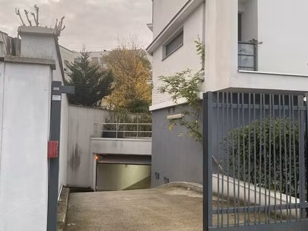 location parking nogent sur marne 94130