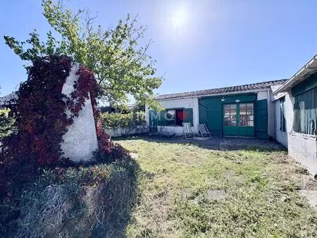 maison à rénover au cœur de l'île d'oléron  proche centre et commerces
