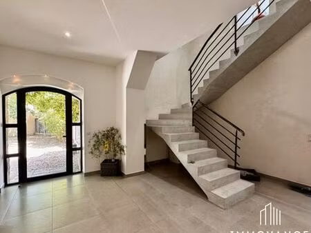 maison de prestige de 338 m2 en vente adissan  occitanie