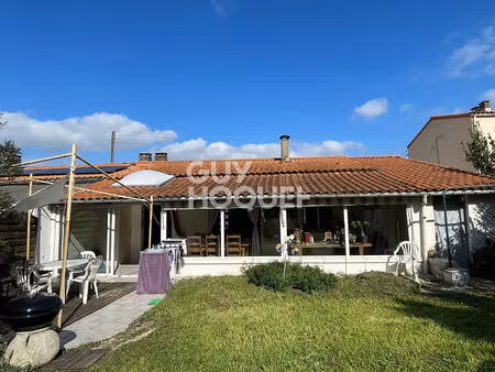 maison à vendre à la rochelle - référence 8380