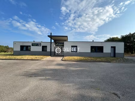 location local professionnel 228m² vendrennes 85250