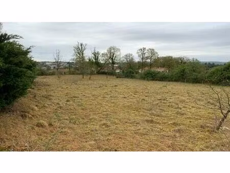 terrain 3277 m² constructible  plat  a 4km du centre de gramat