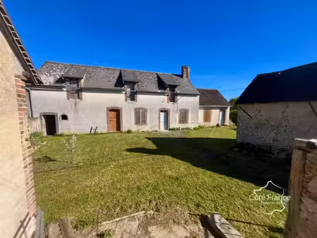 charmante fermette dotée d'un hangar sur un terrain de 5170m2