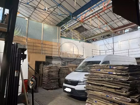 vente entrepôt 15 pièces