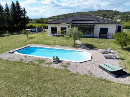 vente villa 5 pièces 180 m² à vallon-pont-d'arc (07150)  495 000 €