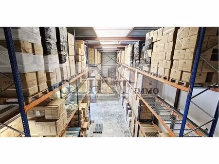 location local commercial