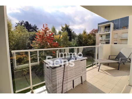 vente appartement 4 pièces 82.31 m² à la madeleine (59110)  349 800 €